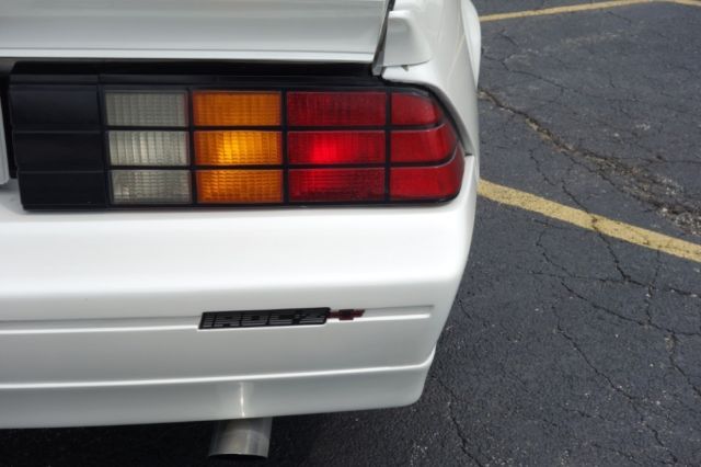 1988 Chevrolet Camaro -Z28 - IROC- Z - CONVERTIBLE- SEE VIDEO - photo 7