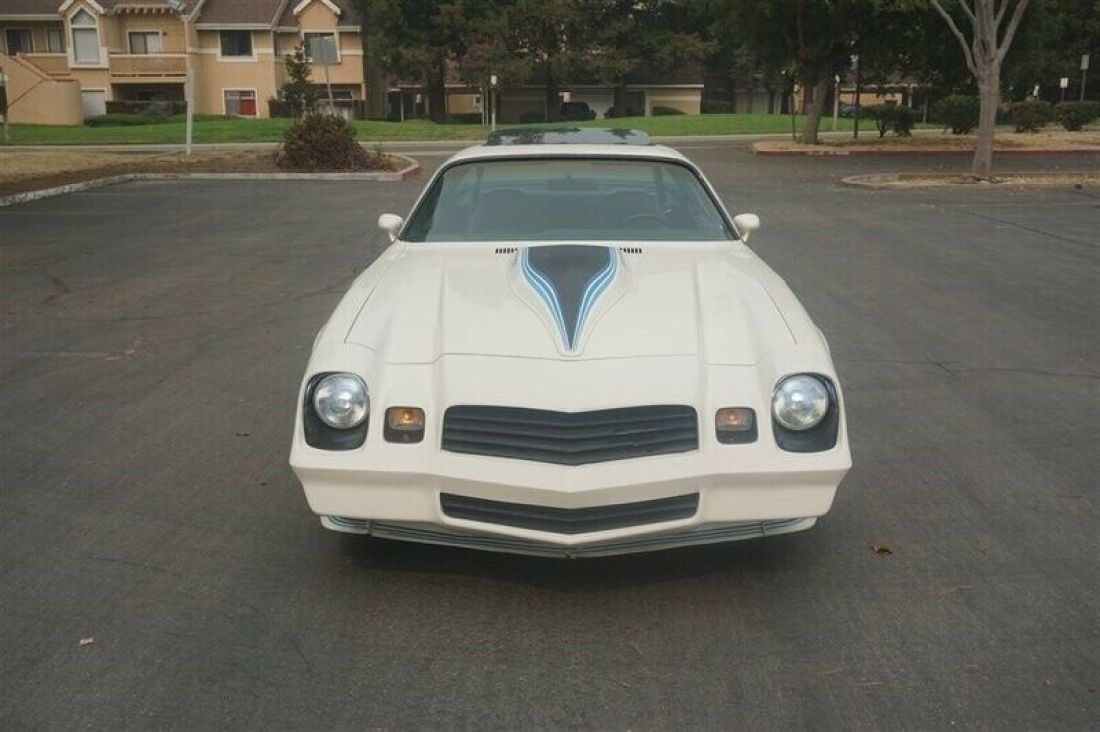 1981 Chevrolet Camaro - photo 8