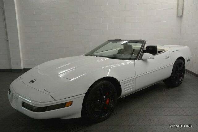 1993 Chevrolet Corvette 2dr Convertible - photo 2
