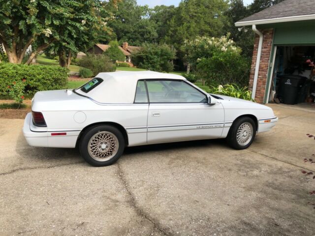 1991 Chrysler LeBaron - photo 3