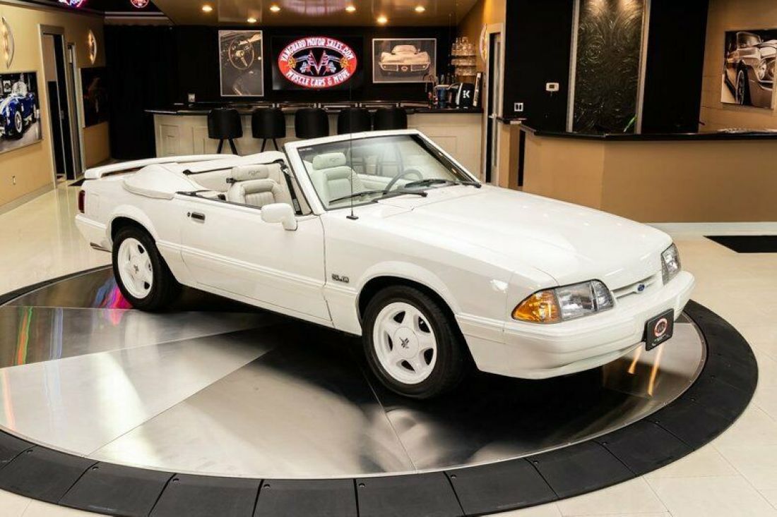 1993 Ford Mustang LX Convertible - photo 11