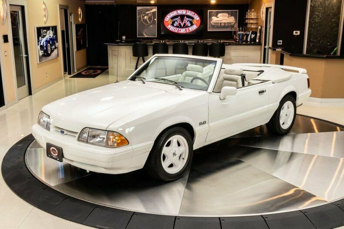 1993 Ford Mustang LX Convertible - photo 5