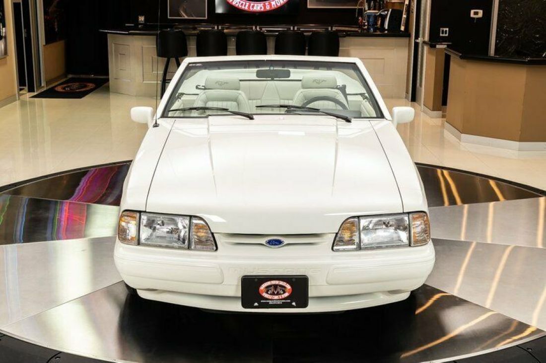 1993 Ford Mustang LX Convertible - photo 9