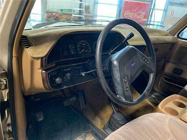1990 Ford Bronco XLT 2dr 4WD SUV - photo 12