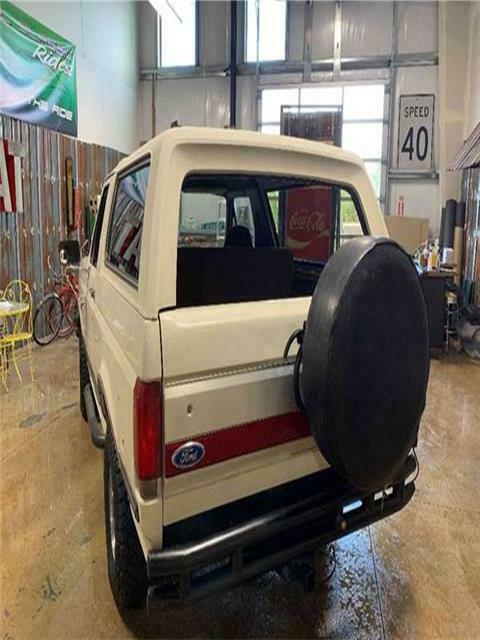 1990 Ford Bronco XLT 2dr 4WD SUV - photo 5