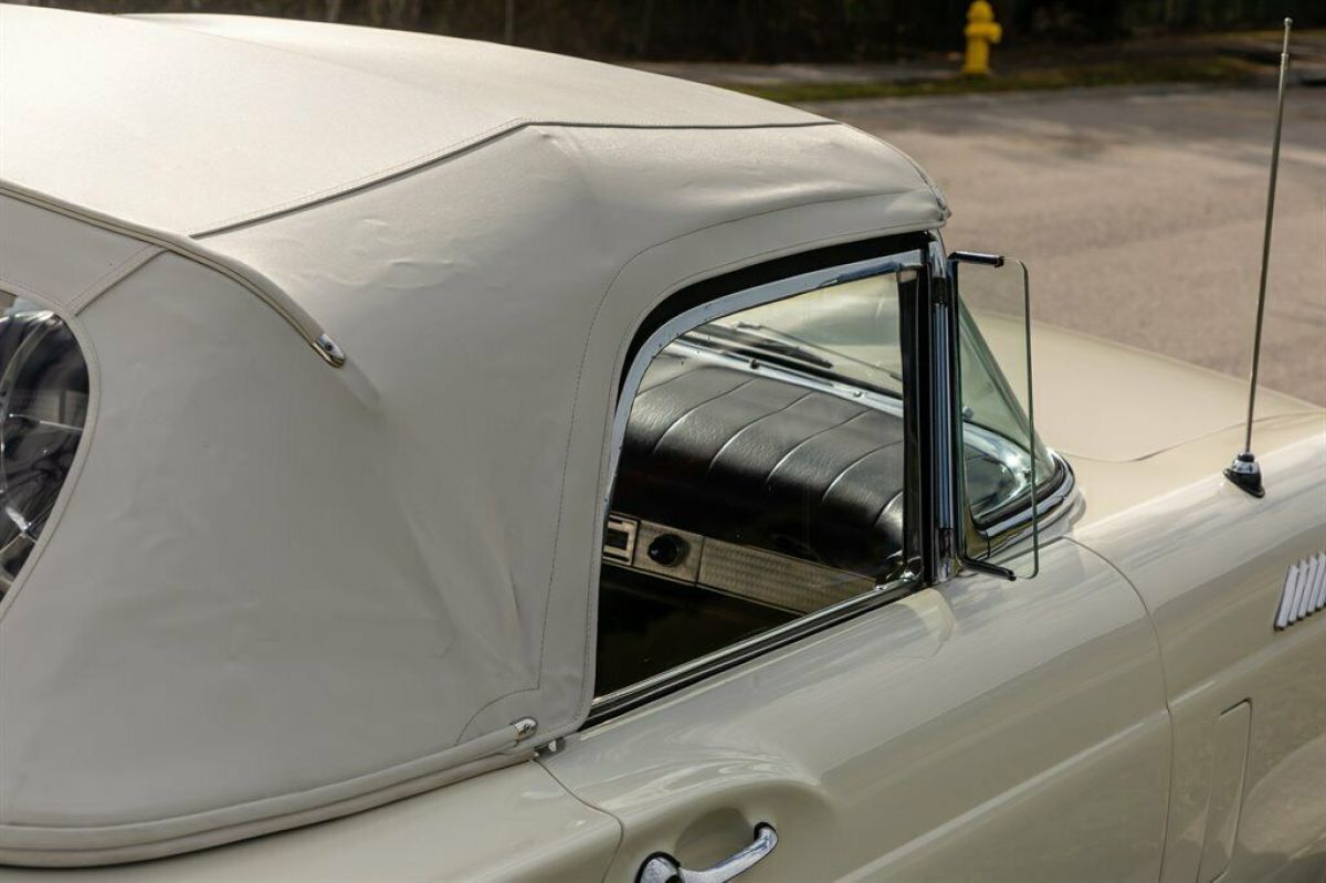 1957 Ford Thunderbird - photo 12