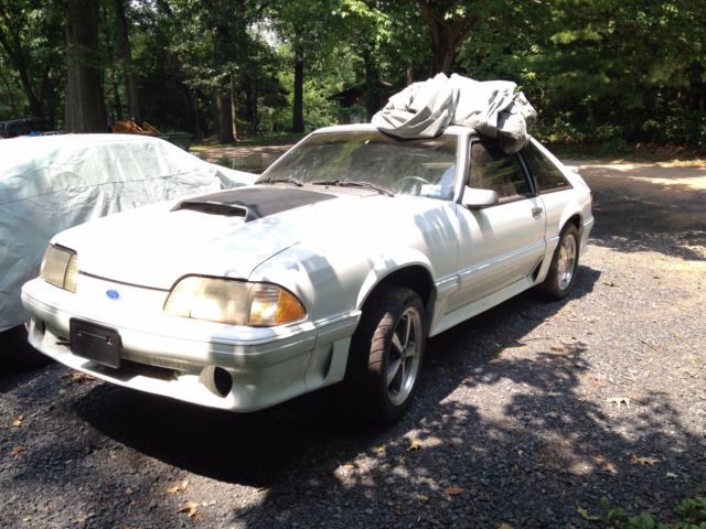 1990 Ford Mustang - photo 3