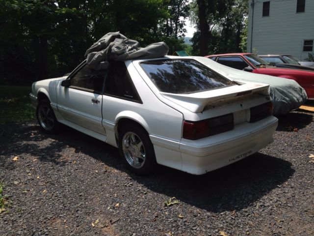 1990 Ford Mustang - photo 4