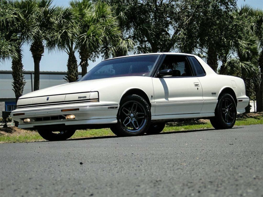 1992 Oldsmobile Toronado Trofeo - photo 2