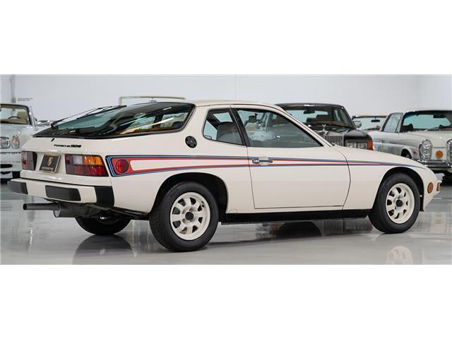 1977 Porsche 924 'Martini Edition' Coupe - photo 5