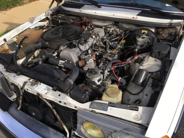 1985 Mercedes-Benz 300-Series Blue interior - photo 12