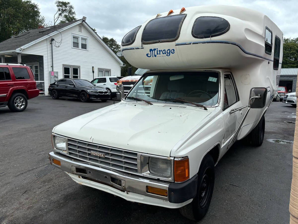 1985 Toyota Pickup 4X2 2dr Regular Cab - photo 8