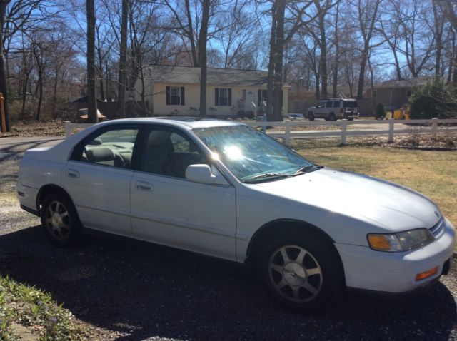 1994 Honda Accord EX - photo 2
