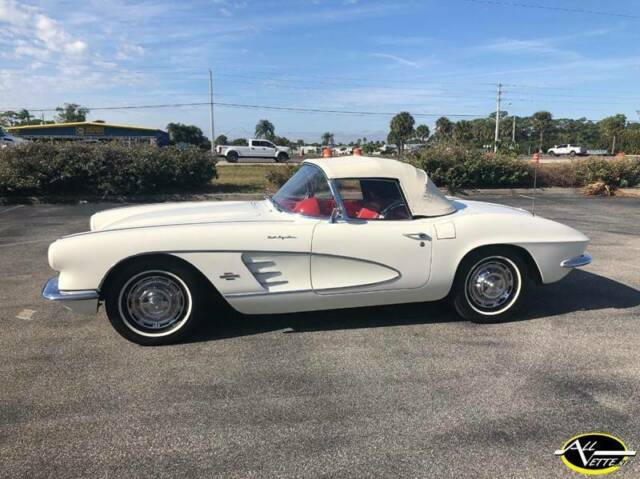 1961 Chevrolet Corvette - photo 8