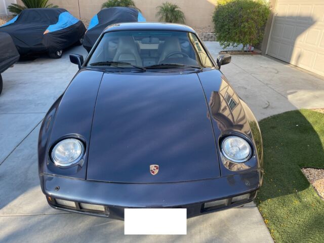 Wide body kit Included. This is a pretty rare edition of the 1986 1/2 928S 1986 Porsche 928