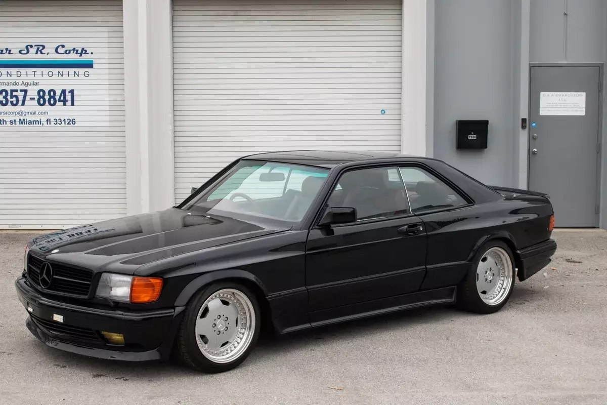 WIDE BODY TRIBUTE ORIGINAL AMG FENDERS,WINGS, QUARTERS HAMMER 560 SEC 500 SEC 1986 Mercedes-Benz 500-Series SEC 500 560 420 AMG HAMMER