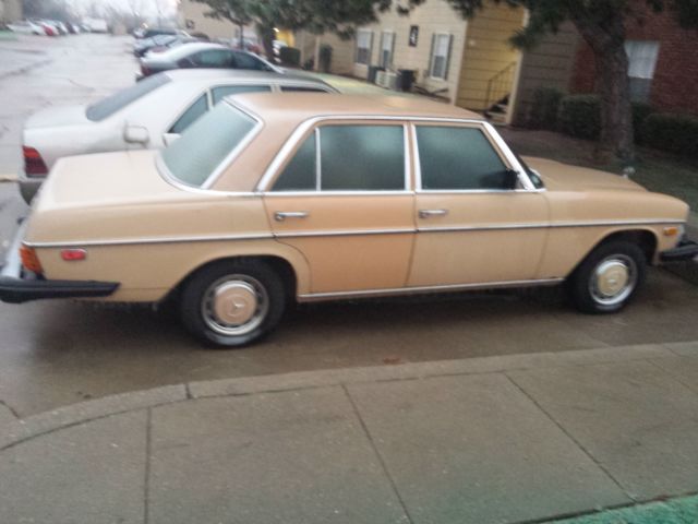 1976 Mercedes-Benz 300-Series - photo 11