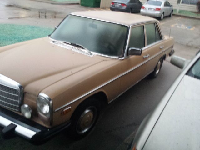 1976 Mercedes-Benz 300-Series - photo 9