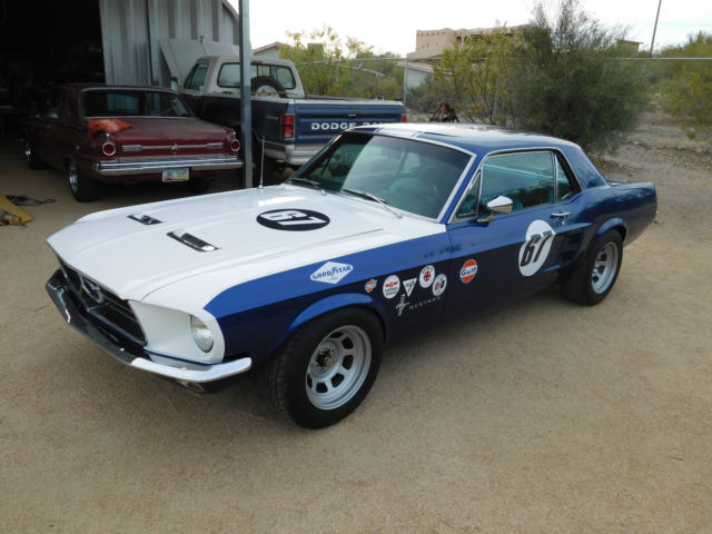 1967 Ford Mustang A code / 4-speed / Disc Brakes -- T/A replica - photo 4
