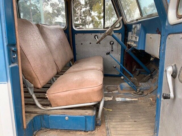 1953 Willys Station Wagon - photo 9