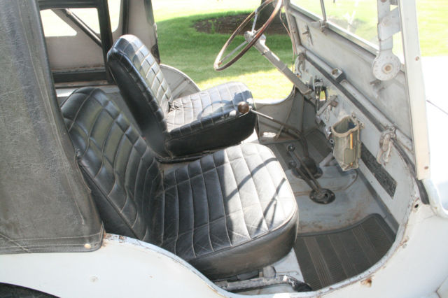 1948 Willys - photo 2