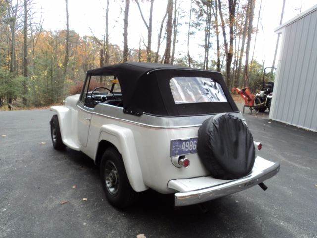 1950 Willys Jeepster - photo 3