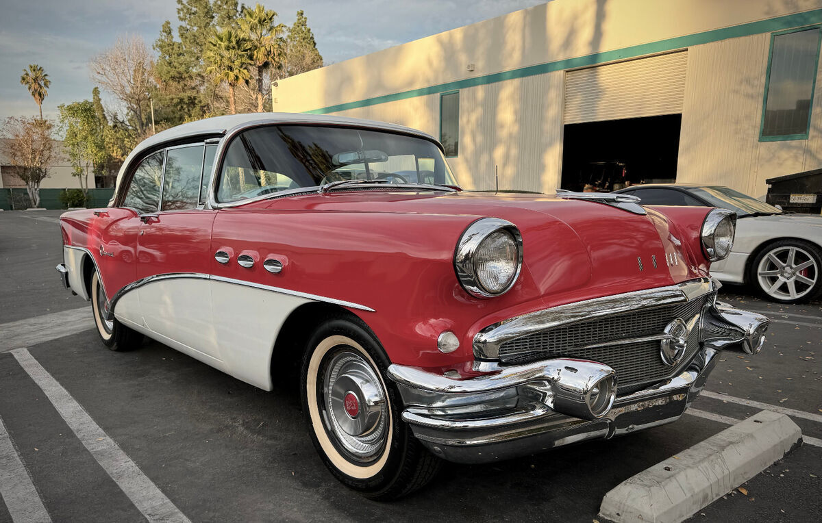 1956 Buick Special Hardtop - photo 4