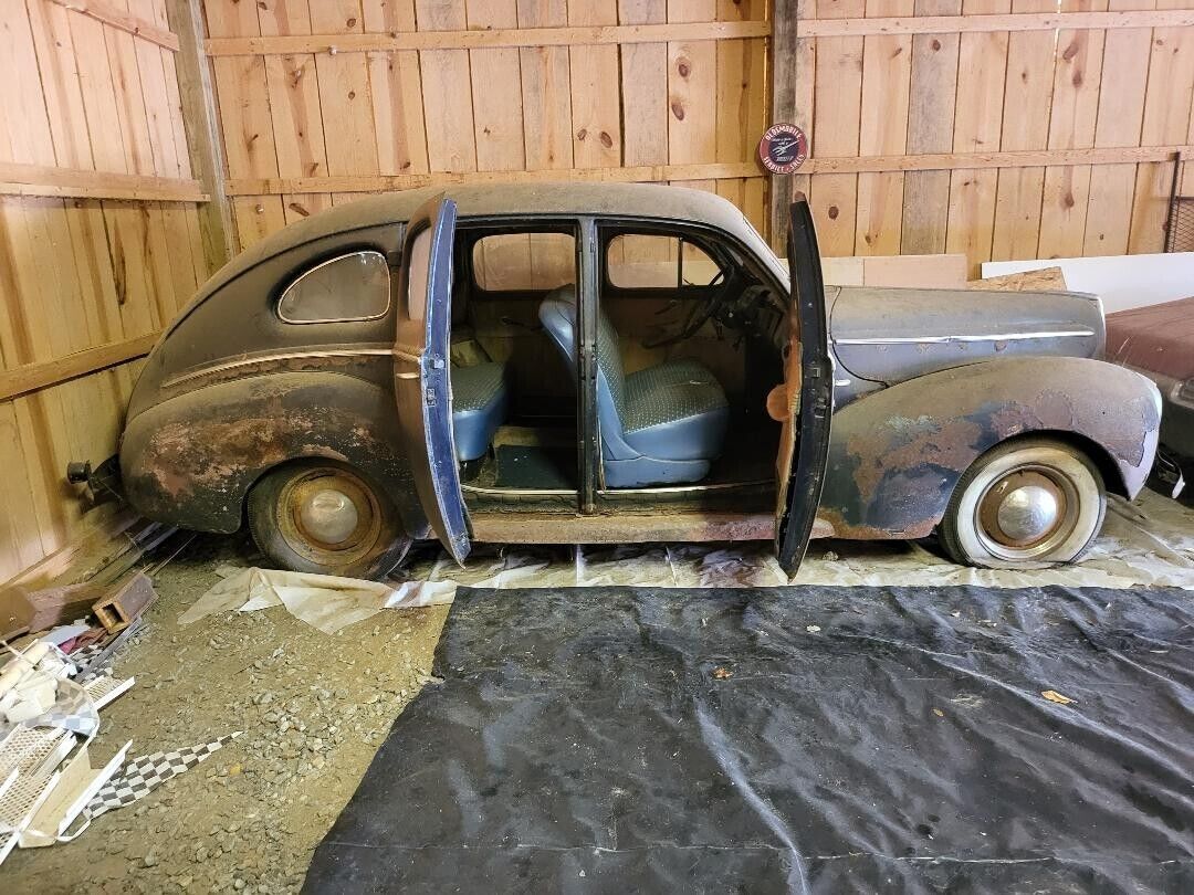 1940 Mercury Sedan - photo 3