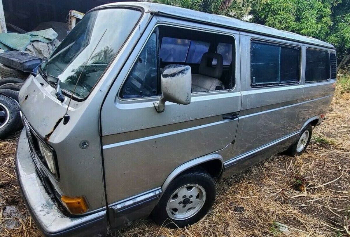 Wolfburg Edition 1988 Volkswagen Bus/Vanagon Wolfsburg Edition