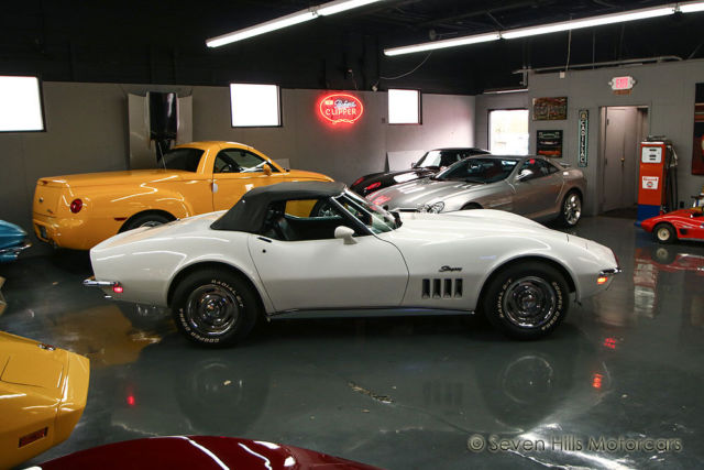 1969 Chevrolet Corvette Stingray Convertible - photo 3