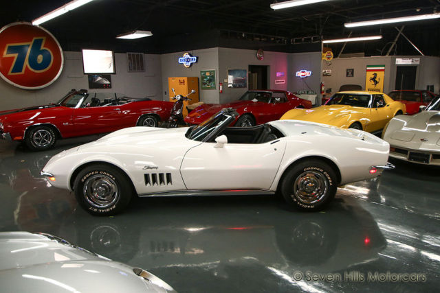 1969 Chevrolet Corvette Stingray Convertible - photo 6