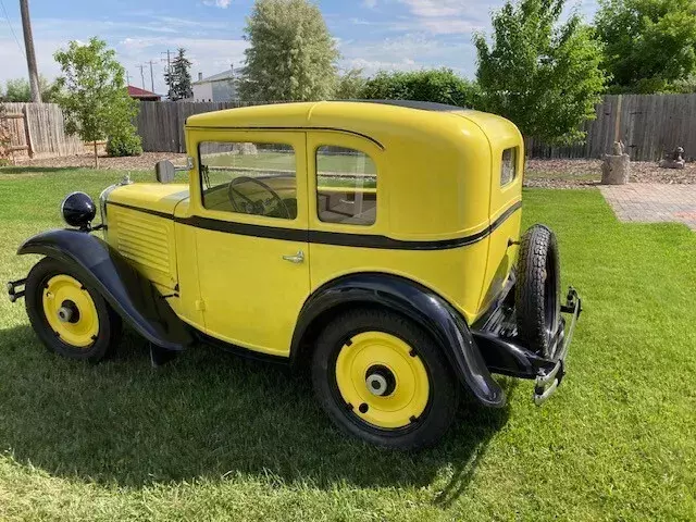 Wonderful, fun driving little Austin. Very presentable inside and out. 1932 Austin Coupe