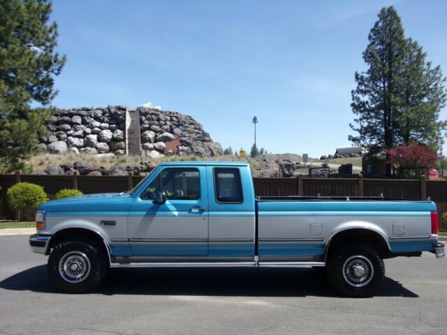 WORLD WIDE AUCTION SELLING WITH NO RESERVE 1993 FORD F-250 EXTRA CAB 4X4 DIESEL 1993 Ford F-250 XLT