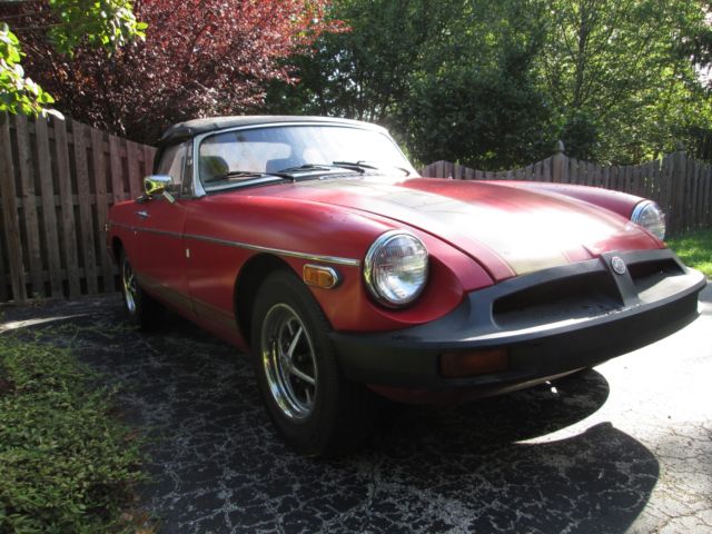1975 MG MGB - photo 2