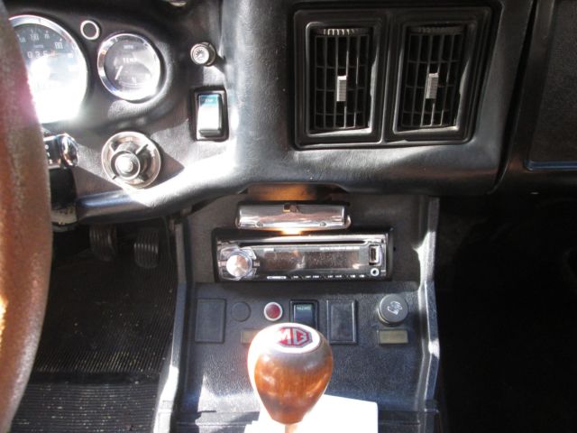 1975 MG MGB - photo 7