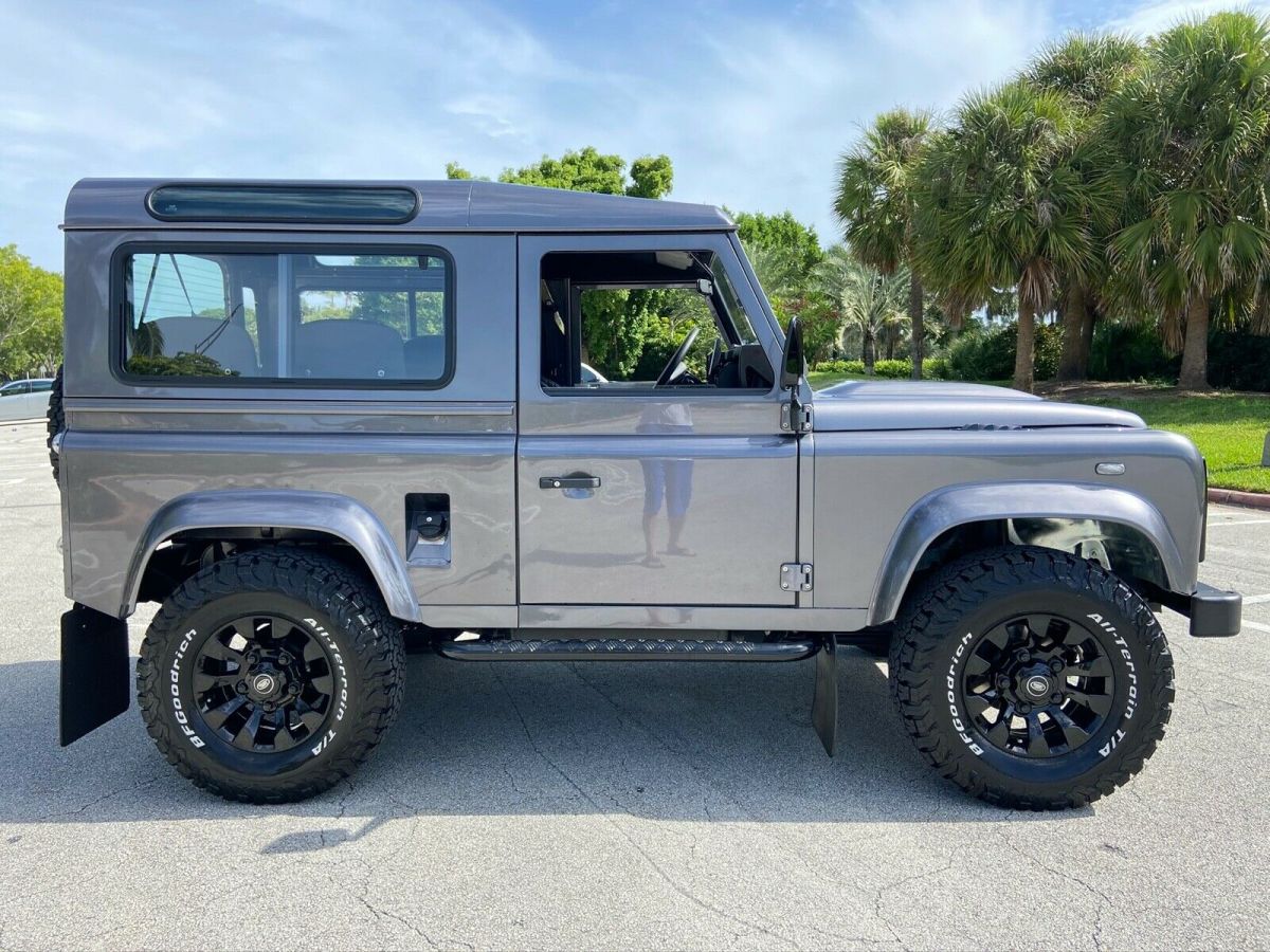 1993 Land Rover Defender - photo 4