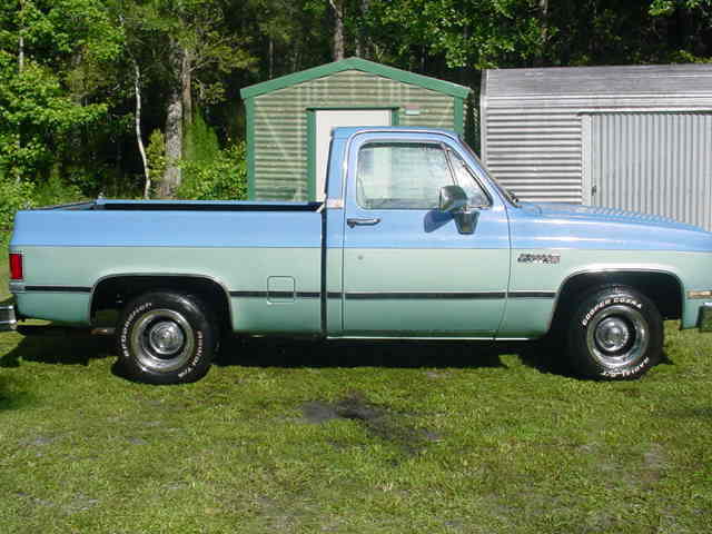 1985 GMC Sierra 1500 - photo 2