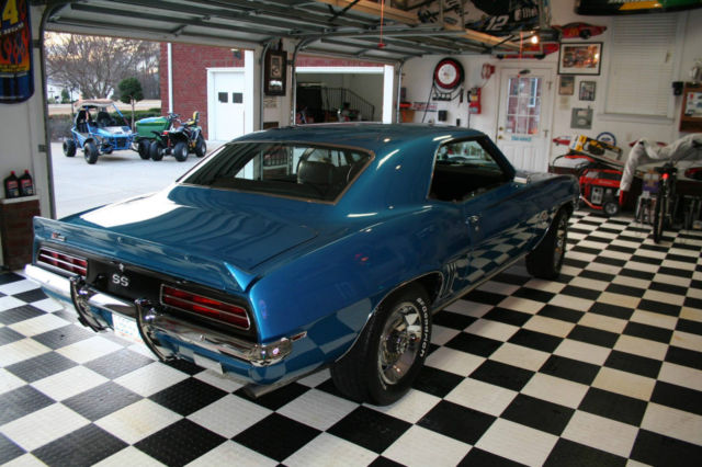 1969 Chevrolet Camaro - photo 10