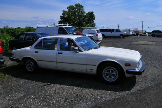 1987 Jaguar X-Type XJ6 - photo 2