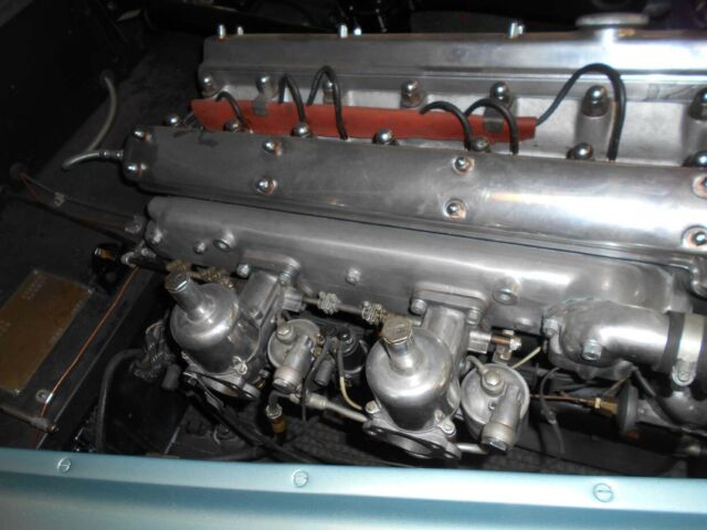 1950 Jaguar XK120 - photo 2
