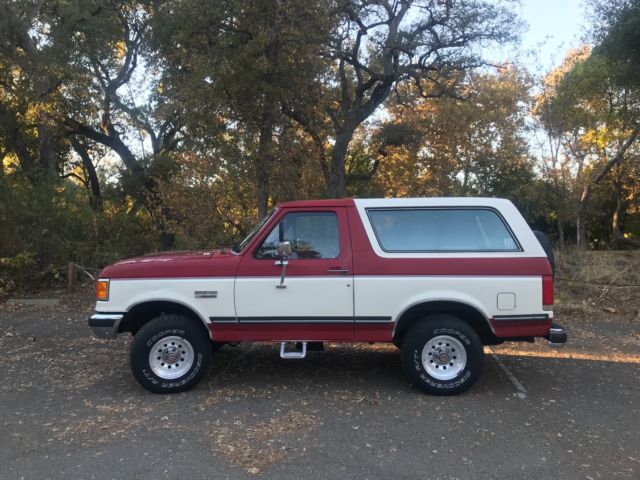 XLT 1990 Ford Bronco