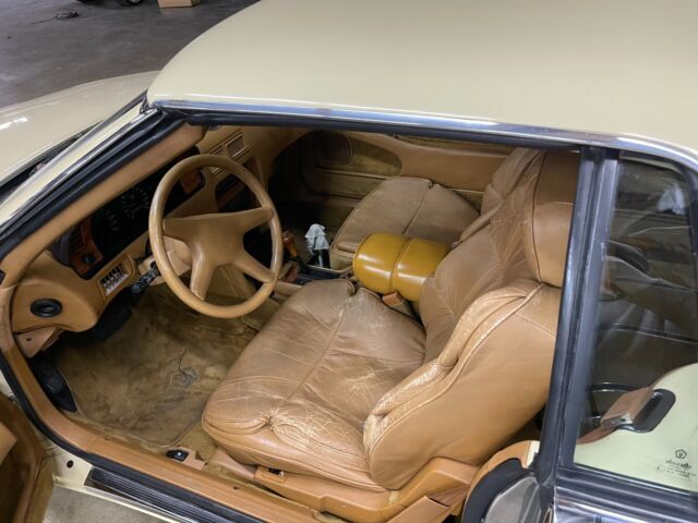 1989 Chrysler tC by Maserati - photo 9