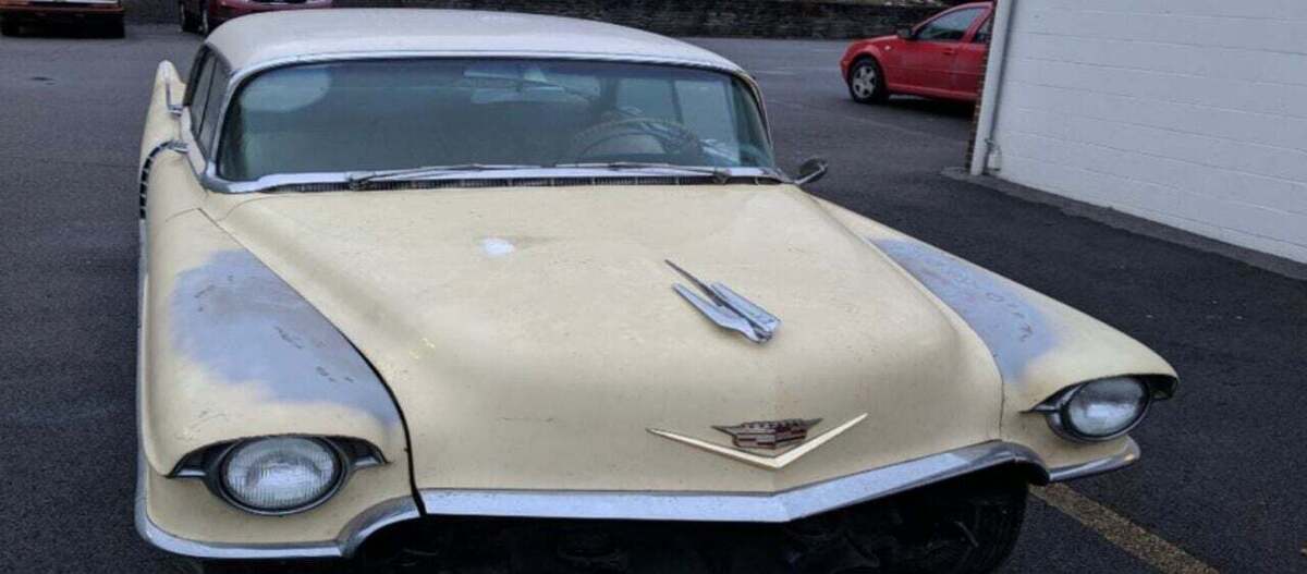 1956 Cadillac DeVille SEDAN - photo 8