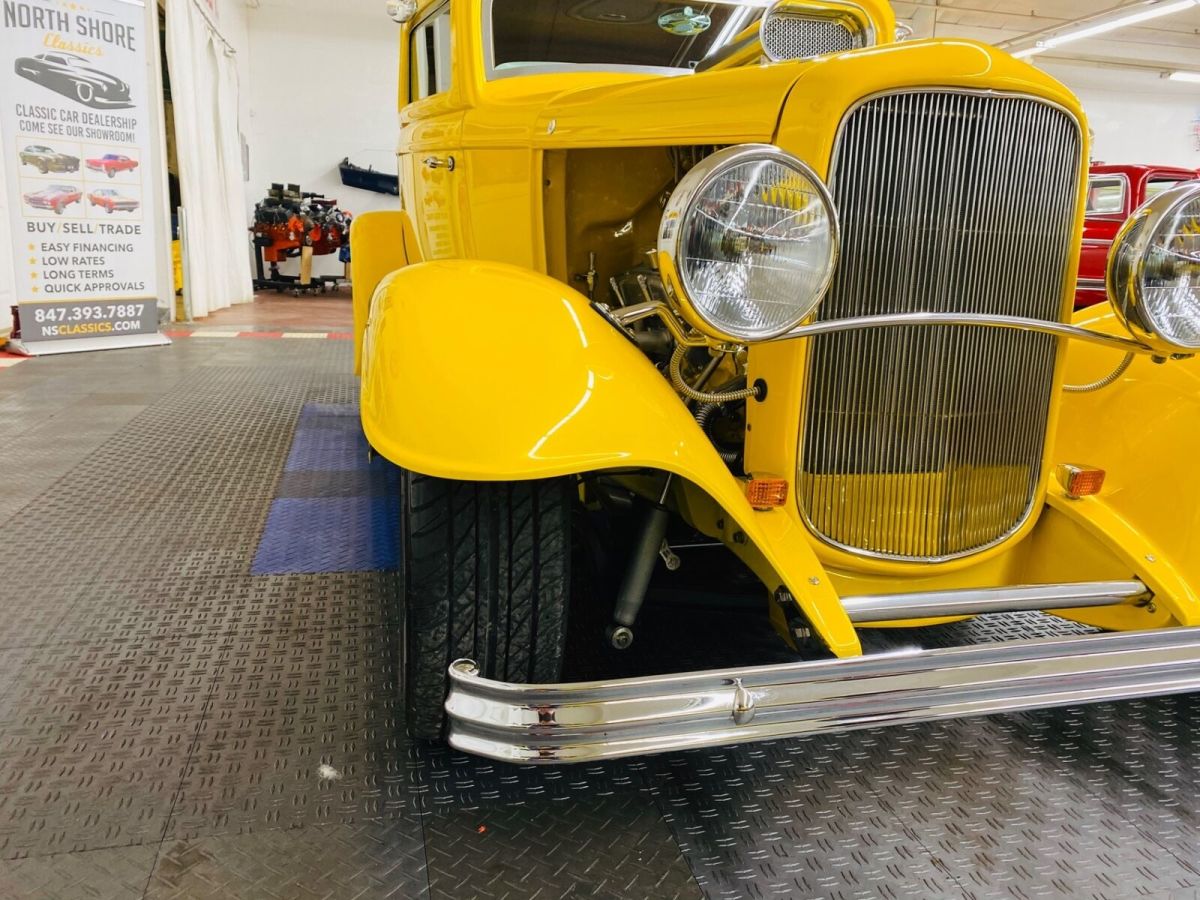 1932 Ford Hot Rod / Street Rod - SHOW CAR QUALITY - SUPERCHARGED 355 ENGINE - - photo 13