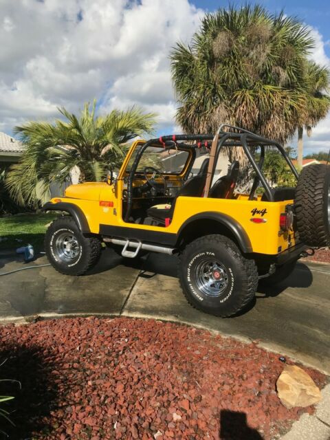 YELLOW JEEP CJ7 1979 Jeep CJ