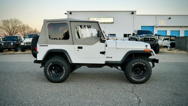 1990 Jeep Wrangler YJ - photo 8
