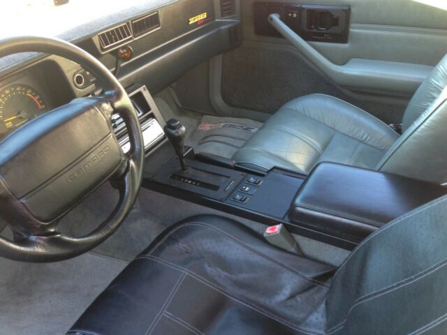 1992 Chevrolet Camaro - photo 10