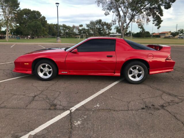 1992 Chevrolet Camaro - photo 2