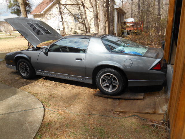 Z-28-T-tops-Garage kept, New crate engine& transmission rebuilt 1985 Chevrolet Camaro