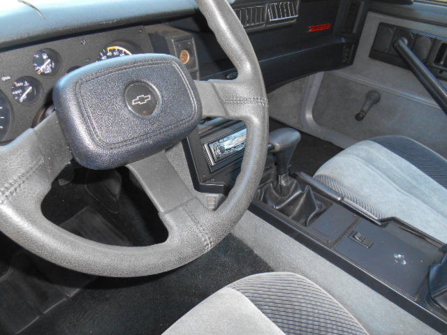 1985 Chevrolet Camaro - photo 8